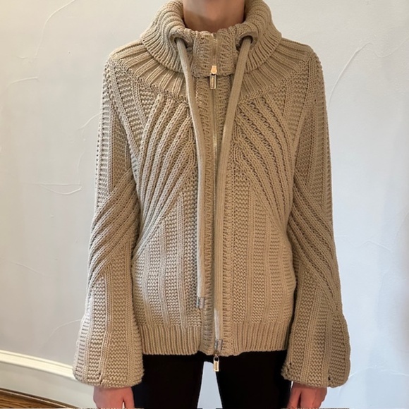 CELINE  Sweater Jacket High Neck Zipper🌸 - Picture 3 of 11